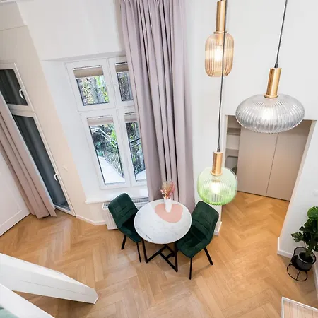 City Centre Deluxe Studio With Mezzanine